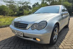 Mercedes-Benz C200 2005 Silver