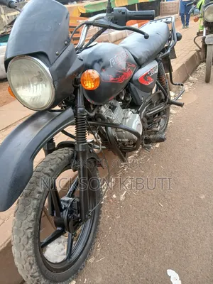 Bajaj Boxer 125 2022 Black