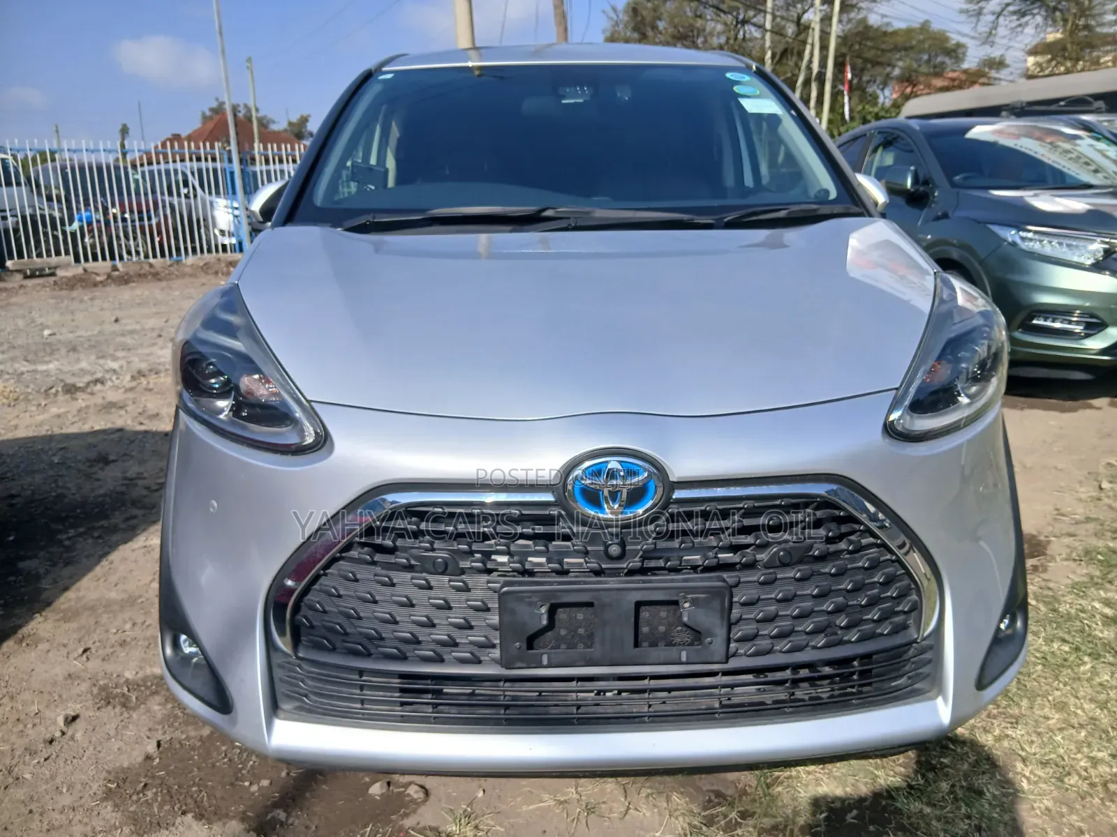 Toyota Sienta 2019 Silver