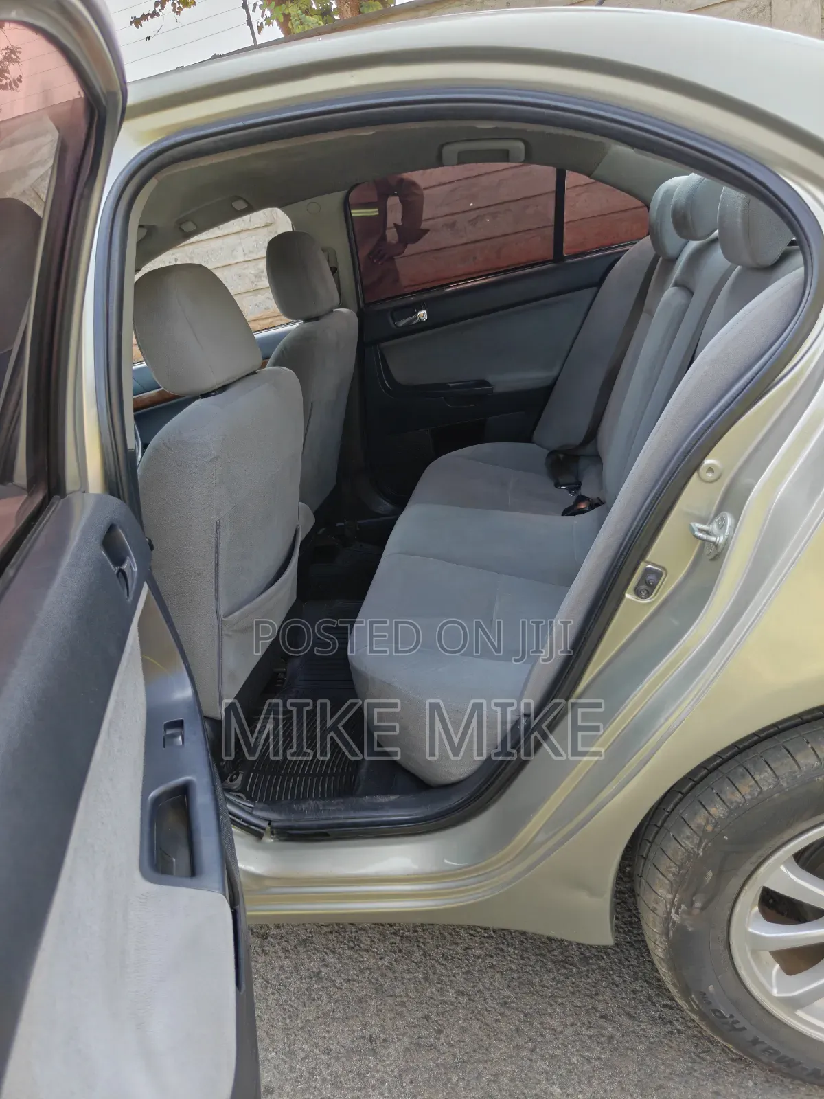 Mitsubishi Lancer 2010 Beige