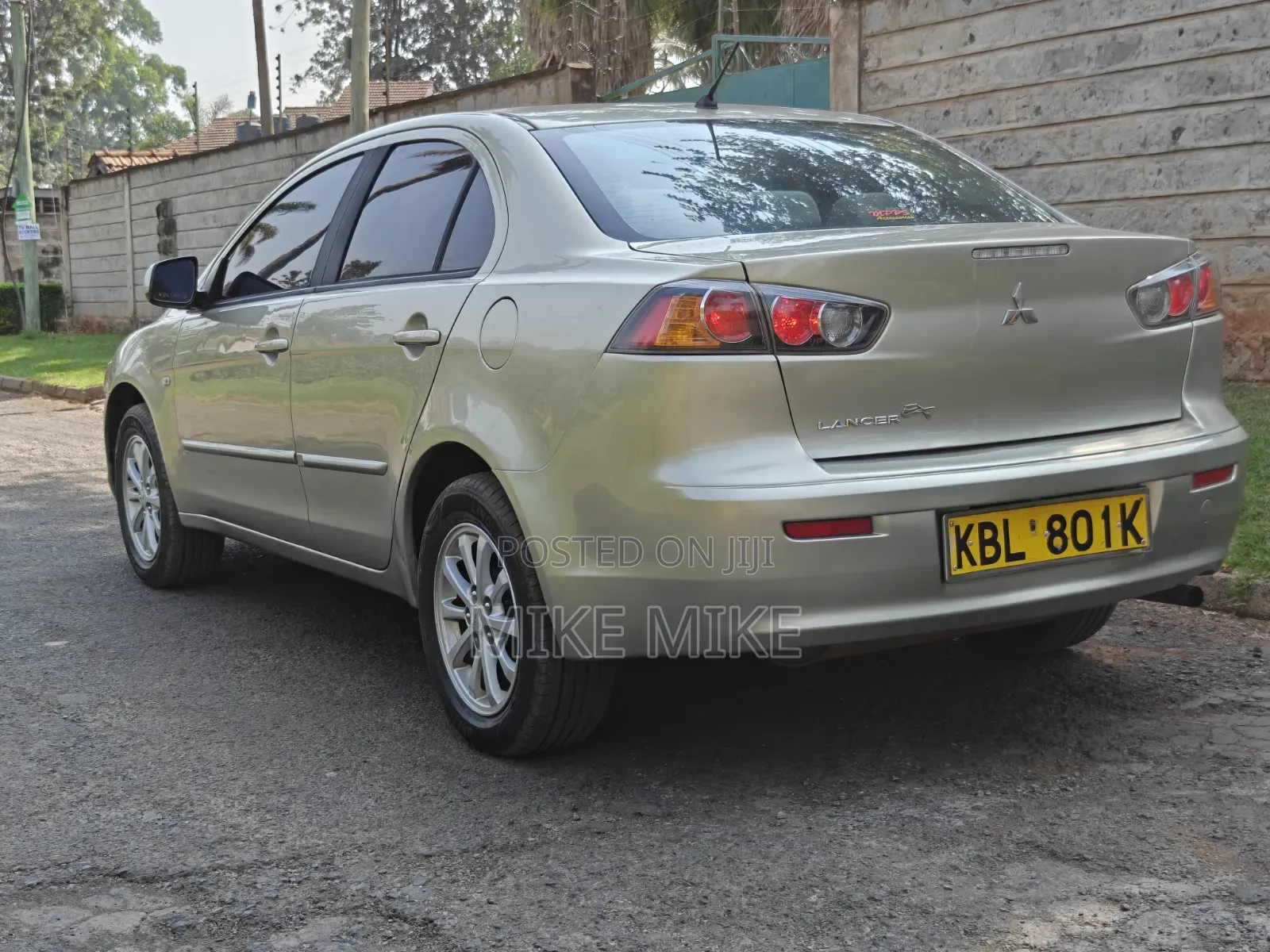 Mitsubishi Lancer 2010 Beige