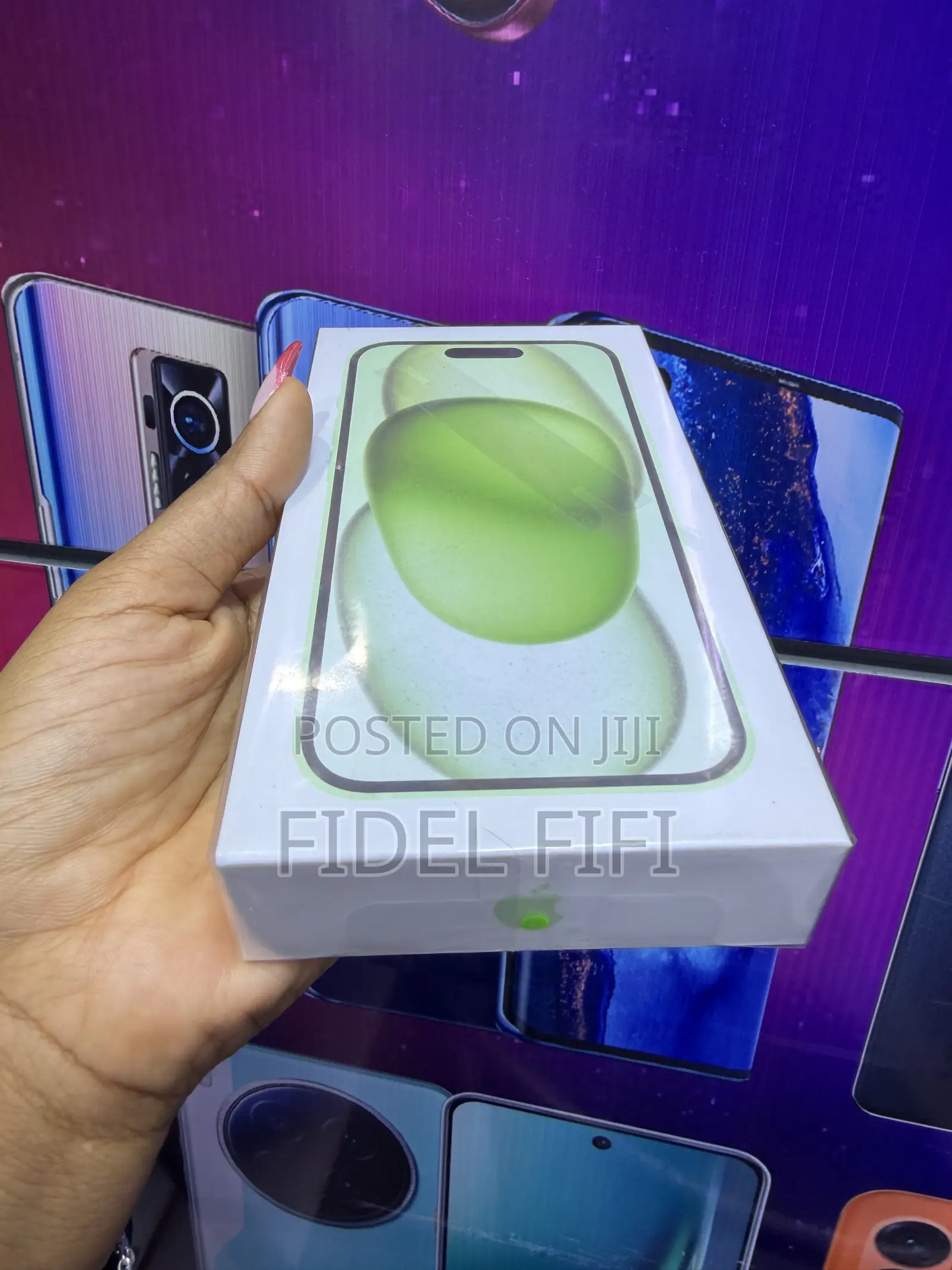 New Apple iPhone 15 256 GB Green