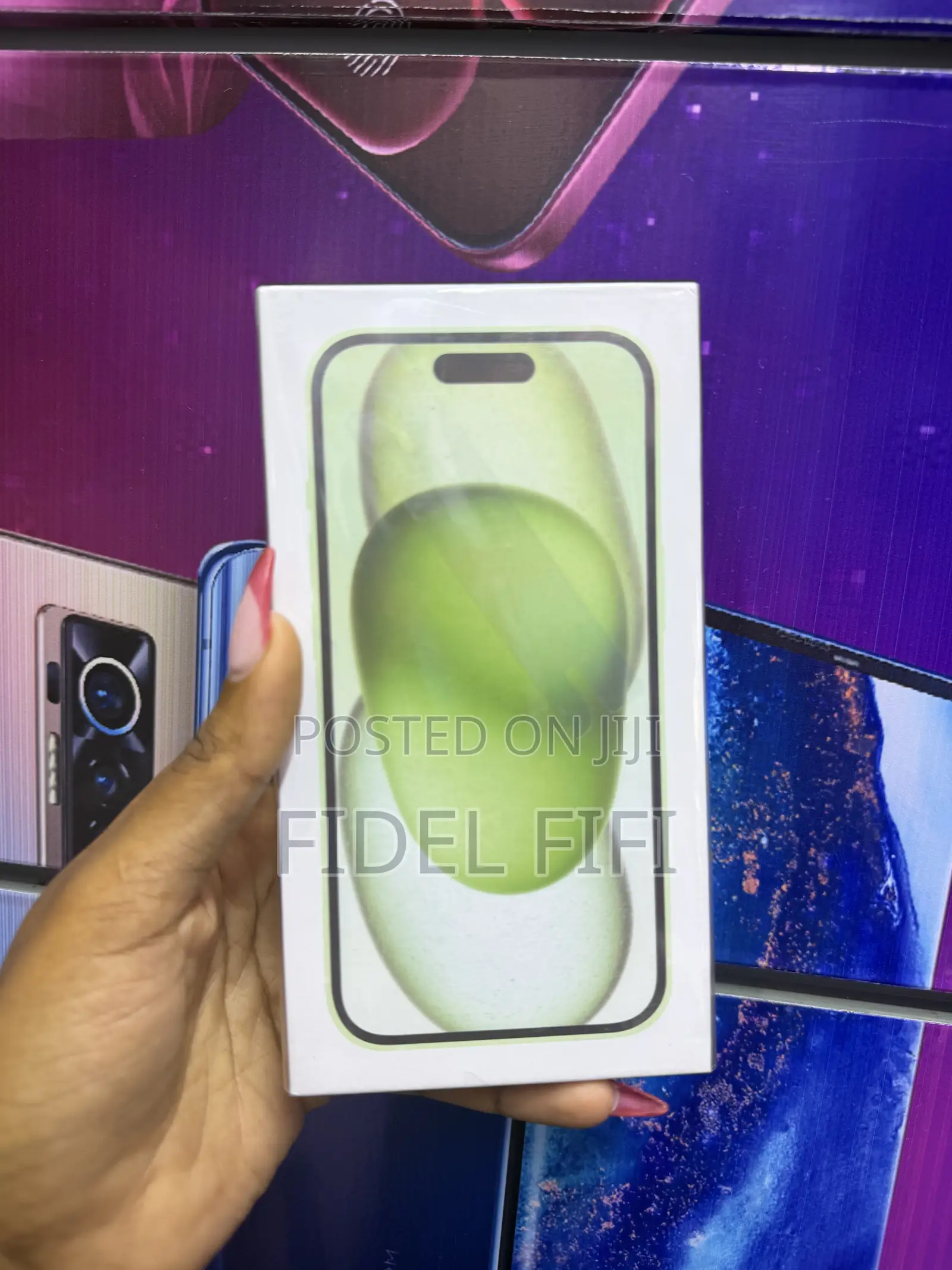 New Apple iPhone 15 256 GB Green