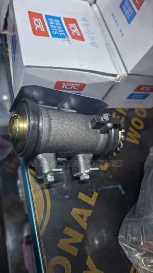 Isuzu FTS / FSR Rear Wheel Cylinders (44)