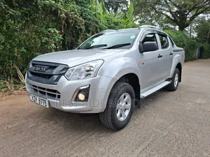Isuzu D-MAX 2022 Silver
