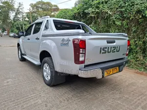 Isuzu D-MAX 2022 Silver
