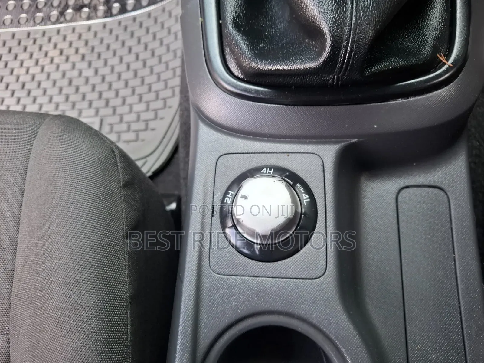 Isuzu D-MAX 2022 Silver