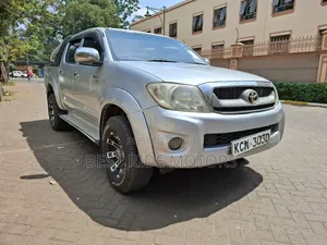 Toyota Hilux 2010 Silver