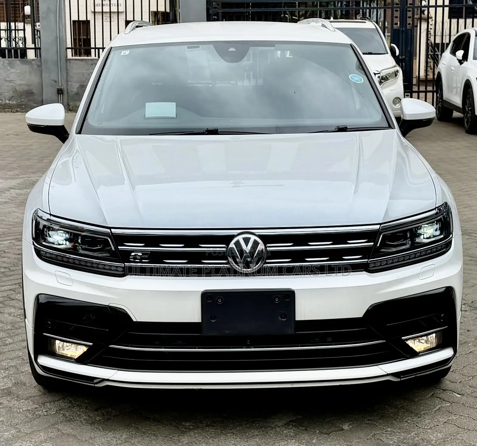 Volkswagen Tiguan 2.0T SEL R-Line AWD 4MOTION 2019 White