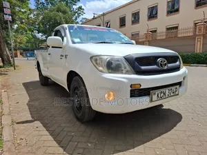Toyota Hilux 2.5 D-4D SRX 2011 White