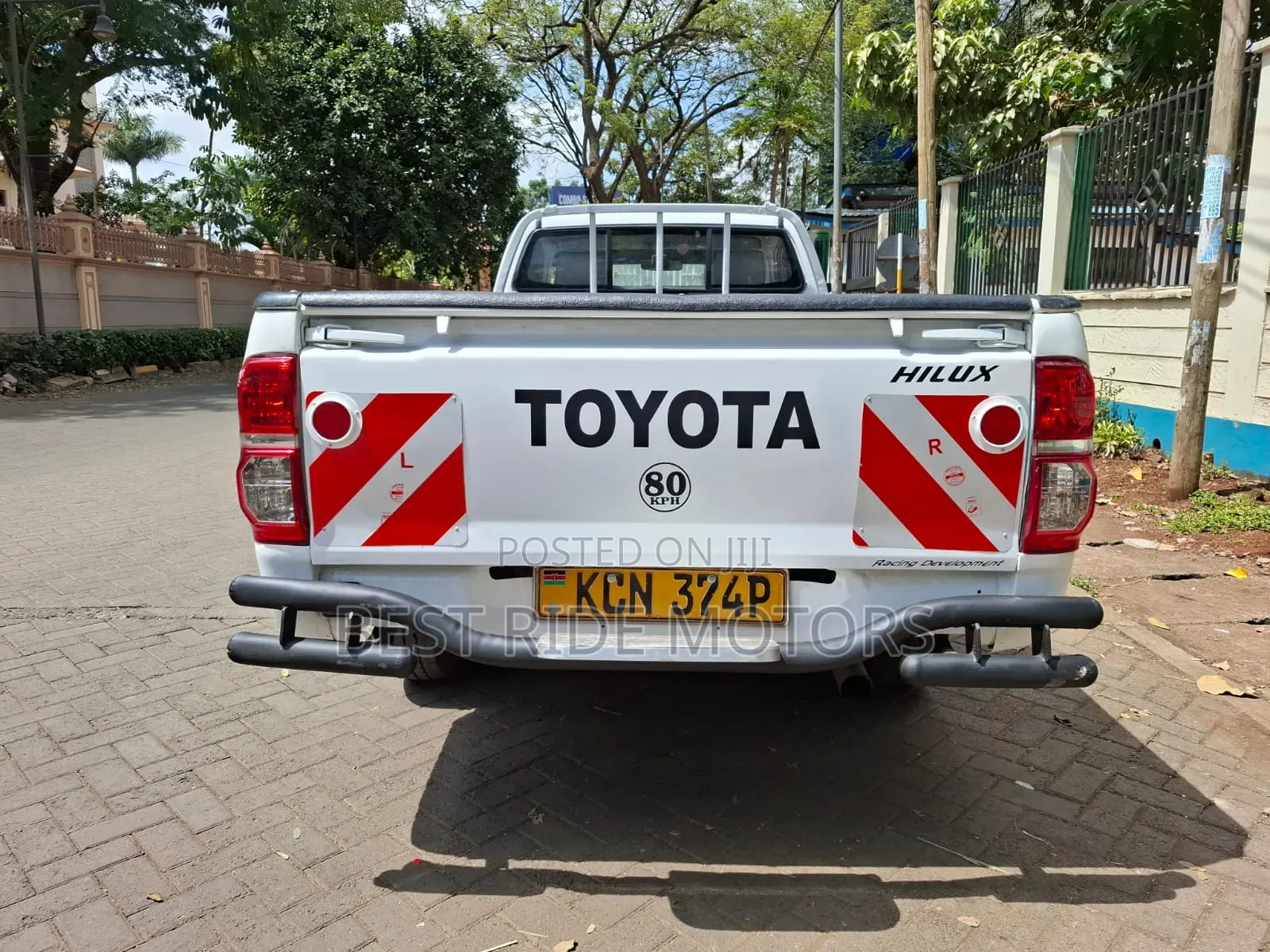 Toyota Hilux 2.5 D-4D SRX 2011 White