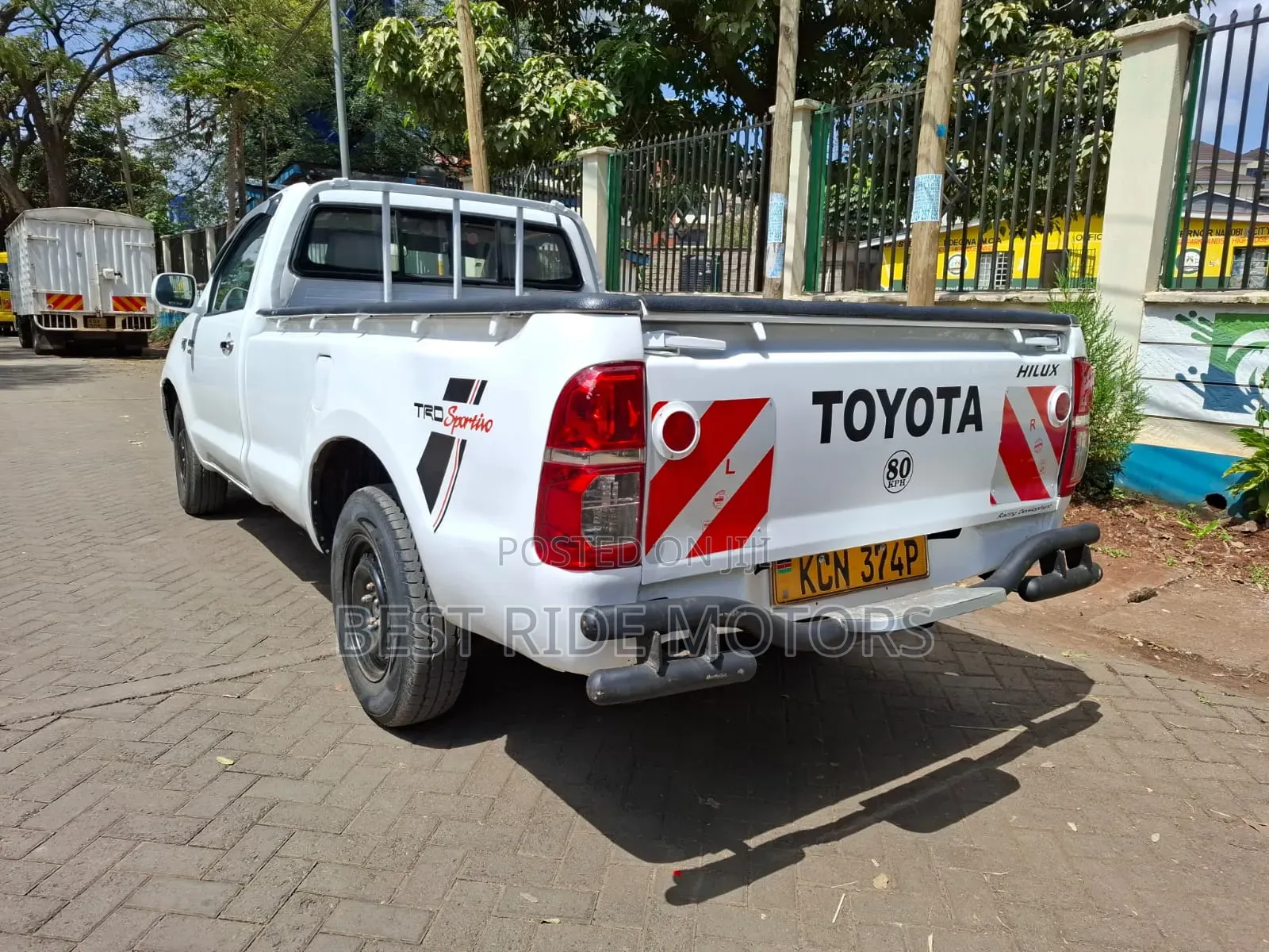 Toyota Hilux 2.5 D-4D SRX 2011 White