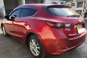 Mazda Axela 2017 Red