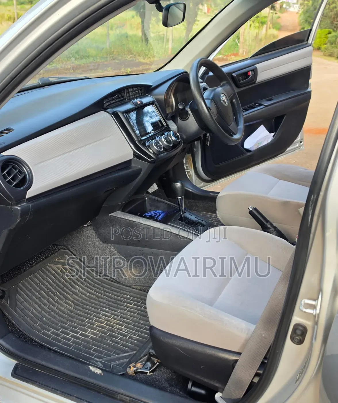 Toyota Axio 2013 Silver