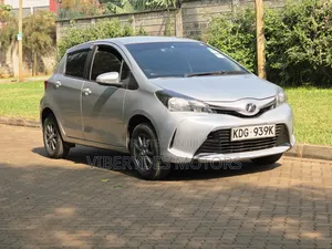 Toyota Vitz 2014 White