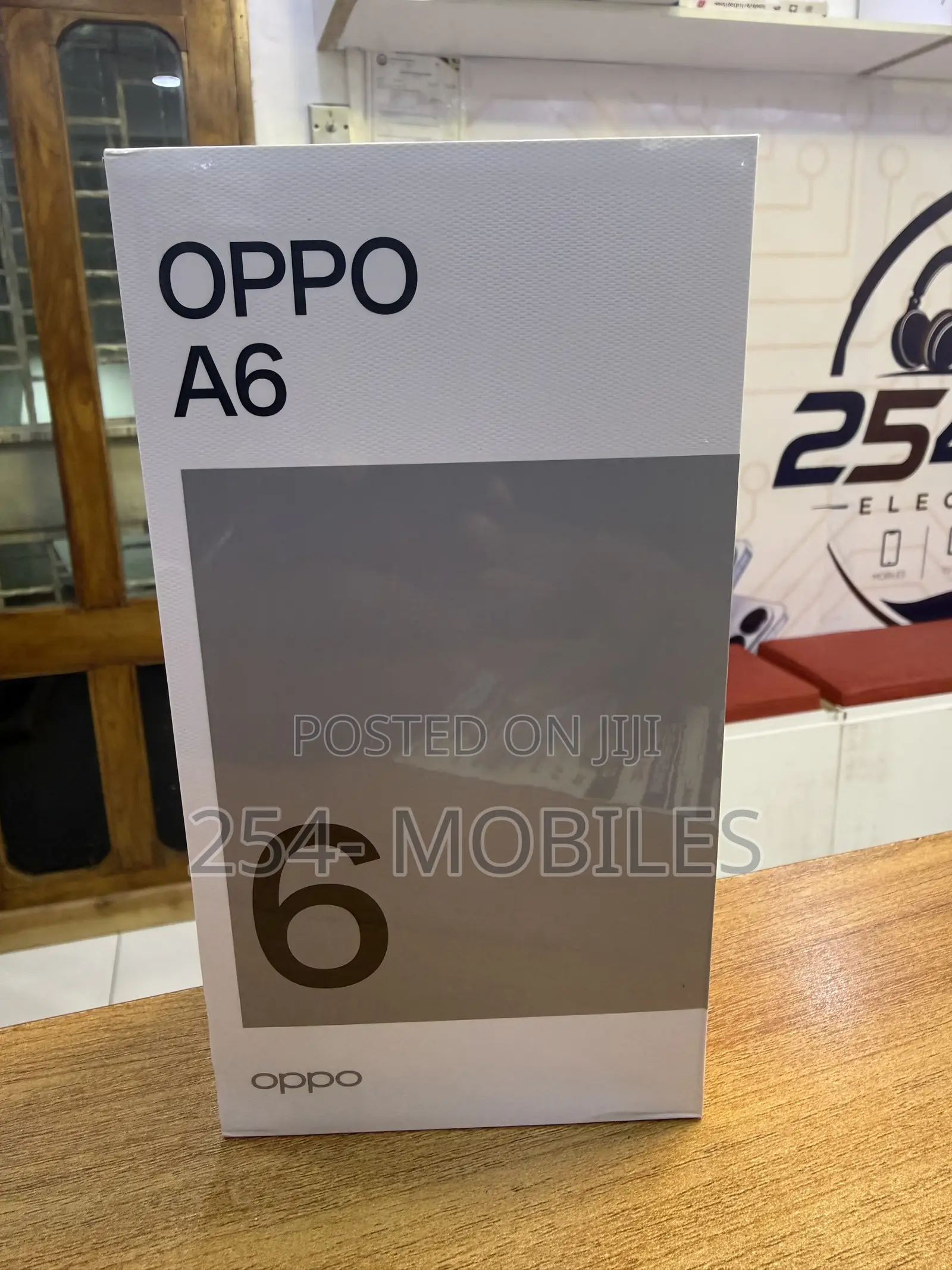 New Oppo A6 256 GB Gold