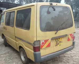 Nissan Vanette 2006 Yellow