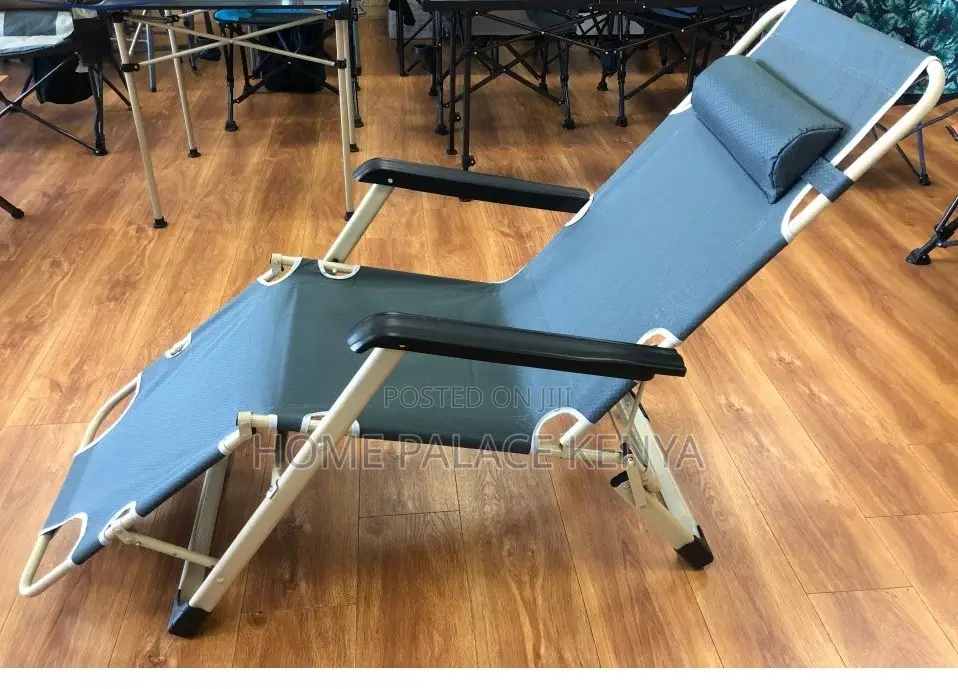 Foldable Chair: Reclining Moon Chair Folding Lounger