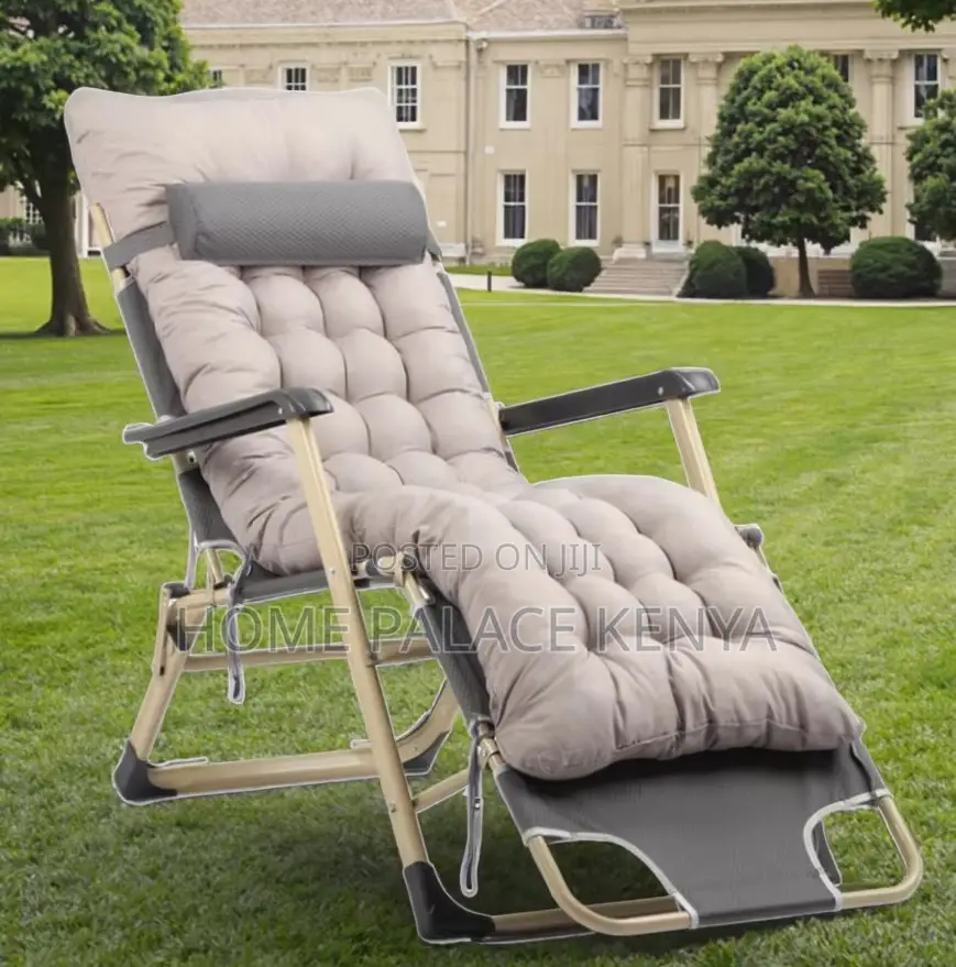 Foldable Chair: Reclining Moon Chair Folding Lounger
