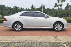 Toyota Crown 2008 Gray