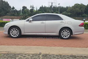 Toyota Crown 2008 Gray
