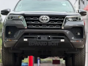 Toyota Fortuner 2021 Gray