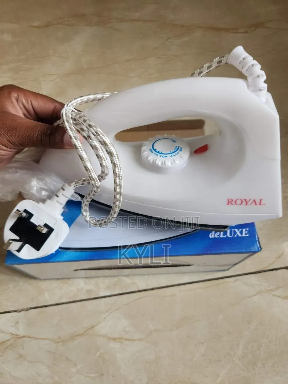 Dry Iron Box