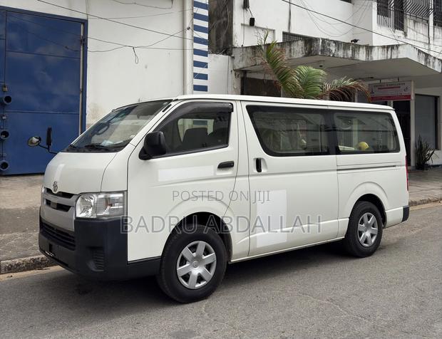 Toyota HiAce 2019 White - thumbnail 6