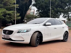 Volvo V40 2014 Pearl