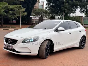 Volvo V40 2014 Pearl