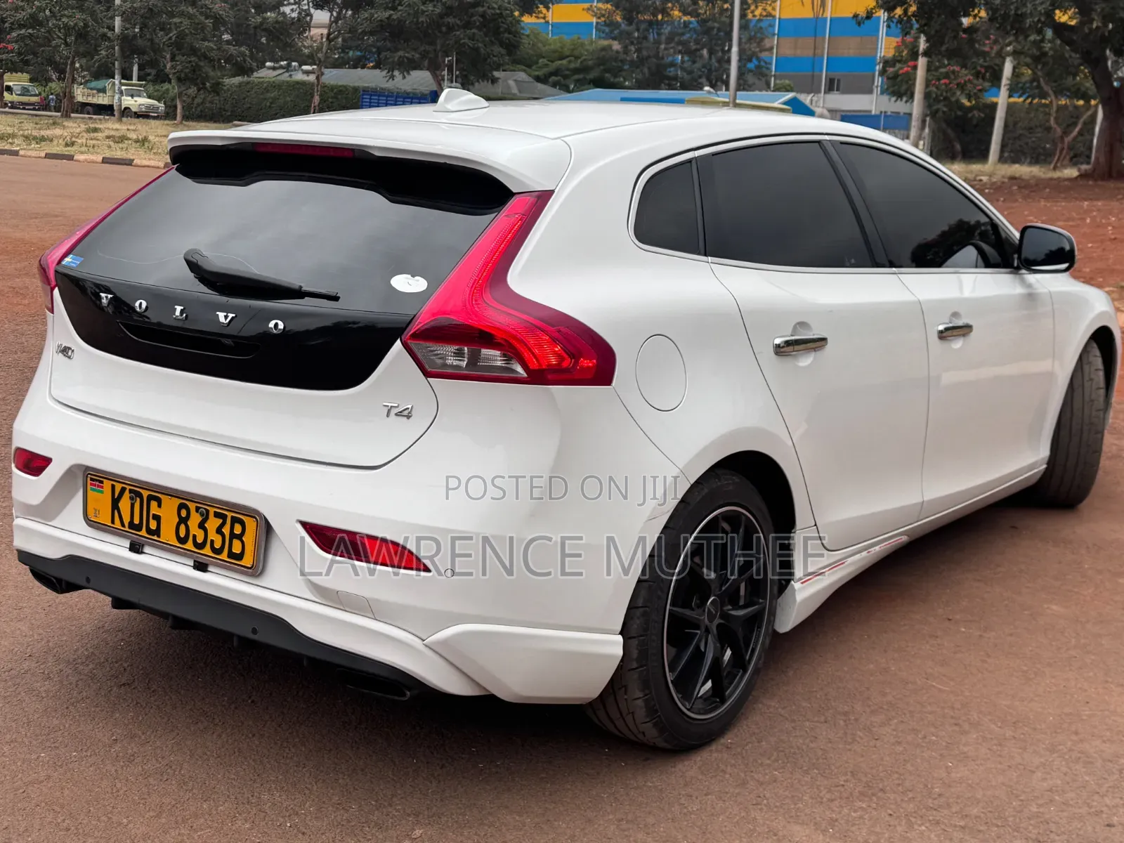 Volvo V40 2014 Pearl