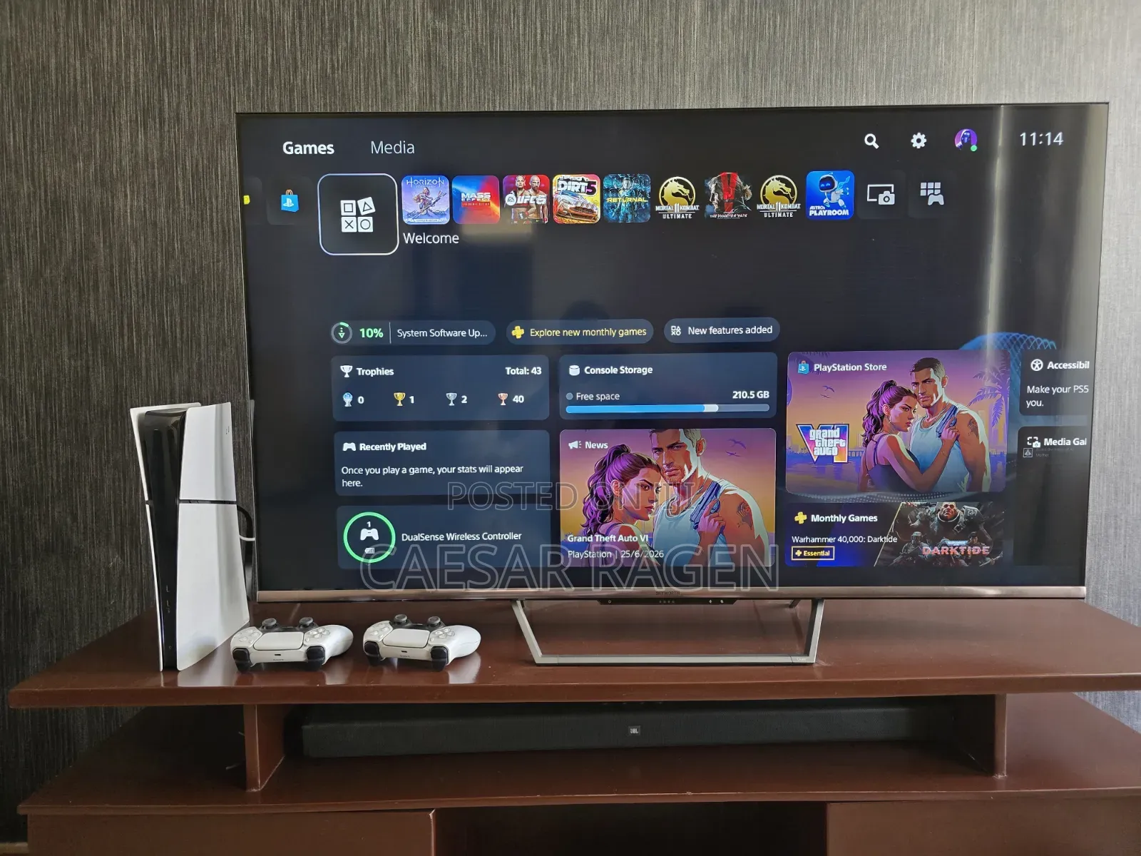Playstation 5 Console, 2 Controllers