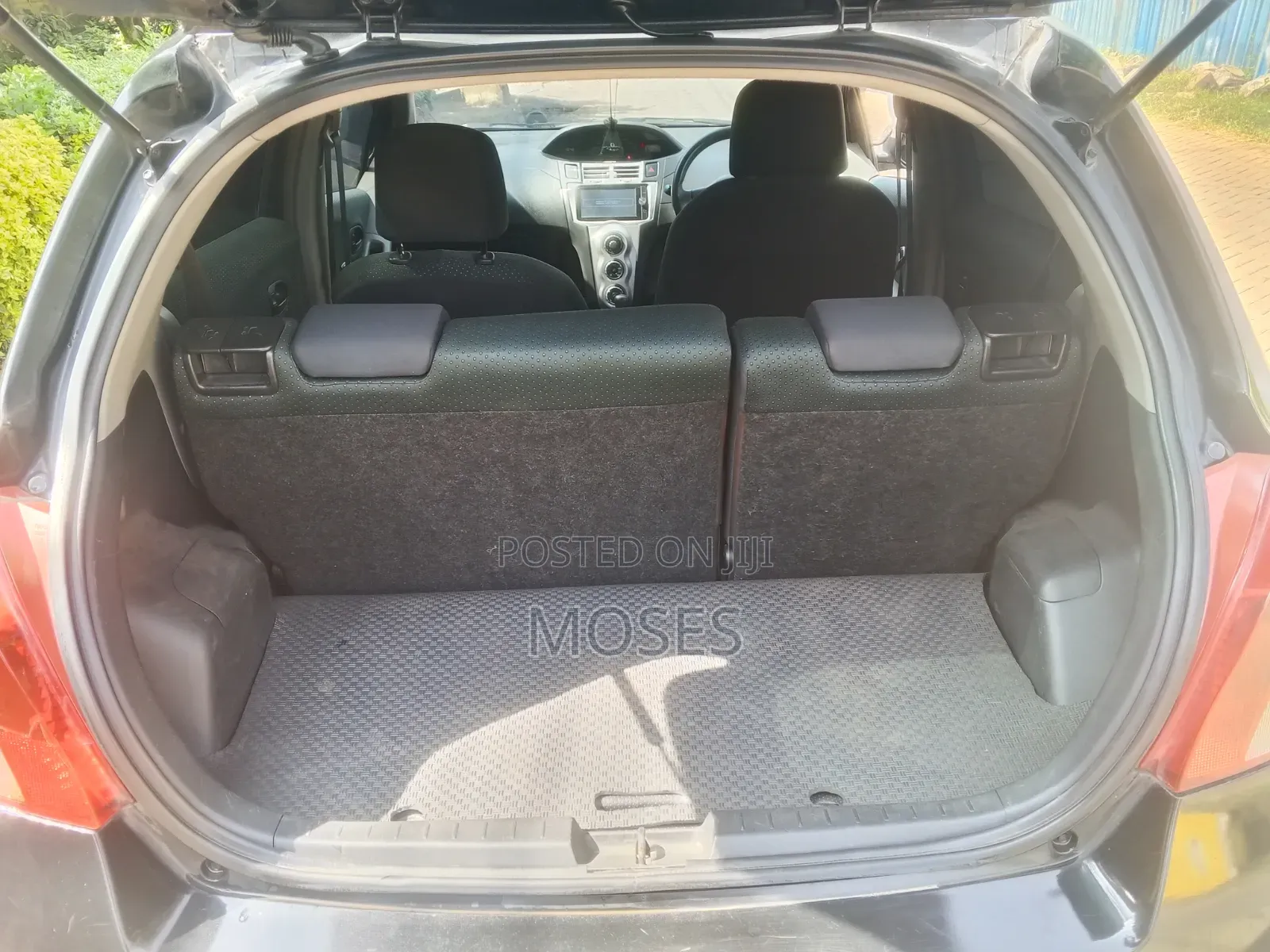 Toyota Vitz 2008 Black