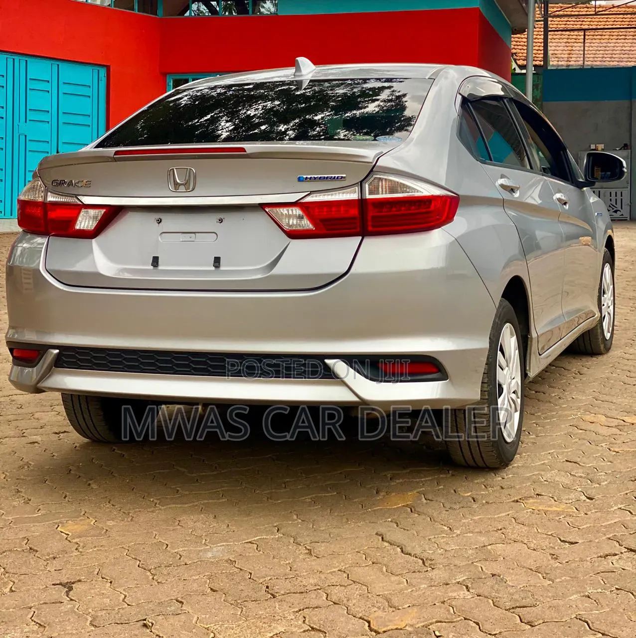 Honda Grace 2018 Gray