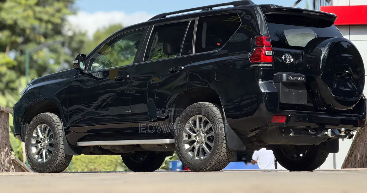 Toyota Land Cruiser Prado 2019 Black