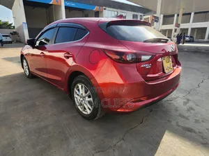 Mazda Axela 2016 Red
