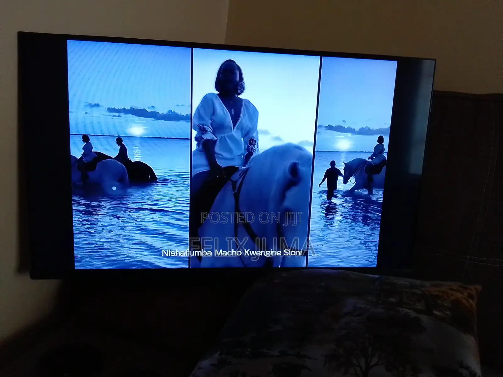 32" Vitron Smart Tv – Excellent Condition (6 Months Old)