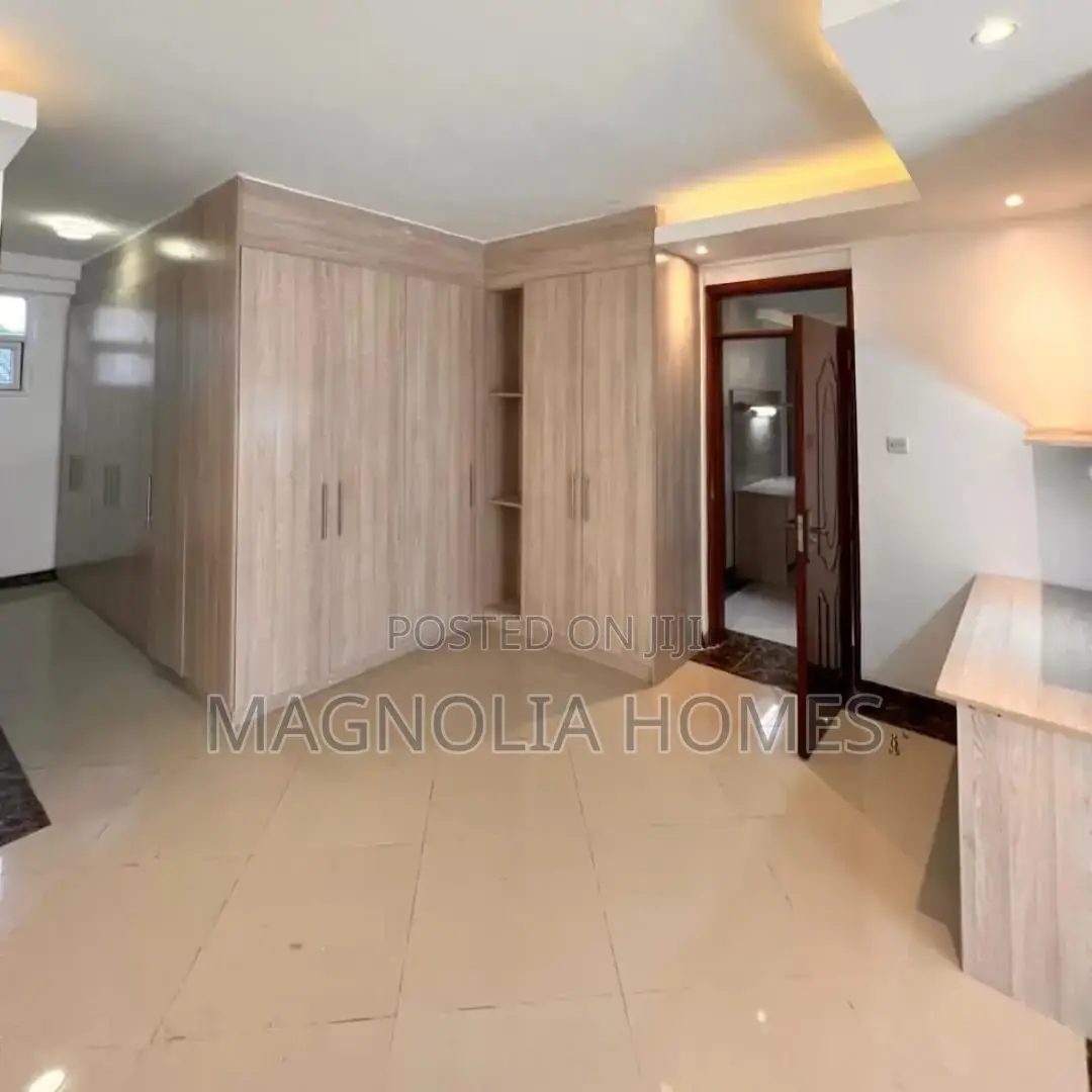 3bdrm Apartment in Valley Arcade for rent