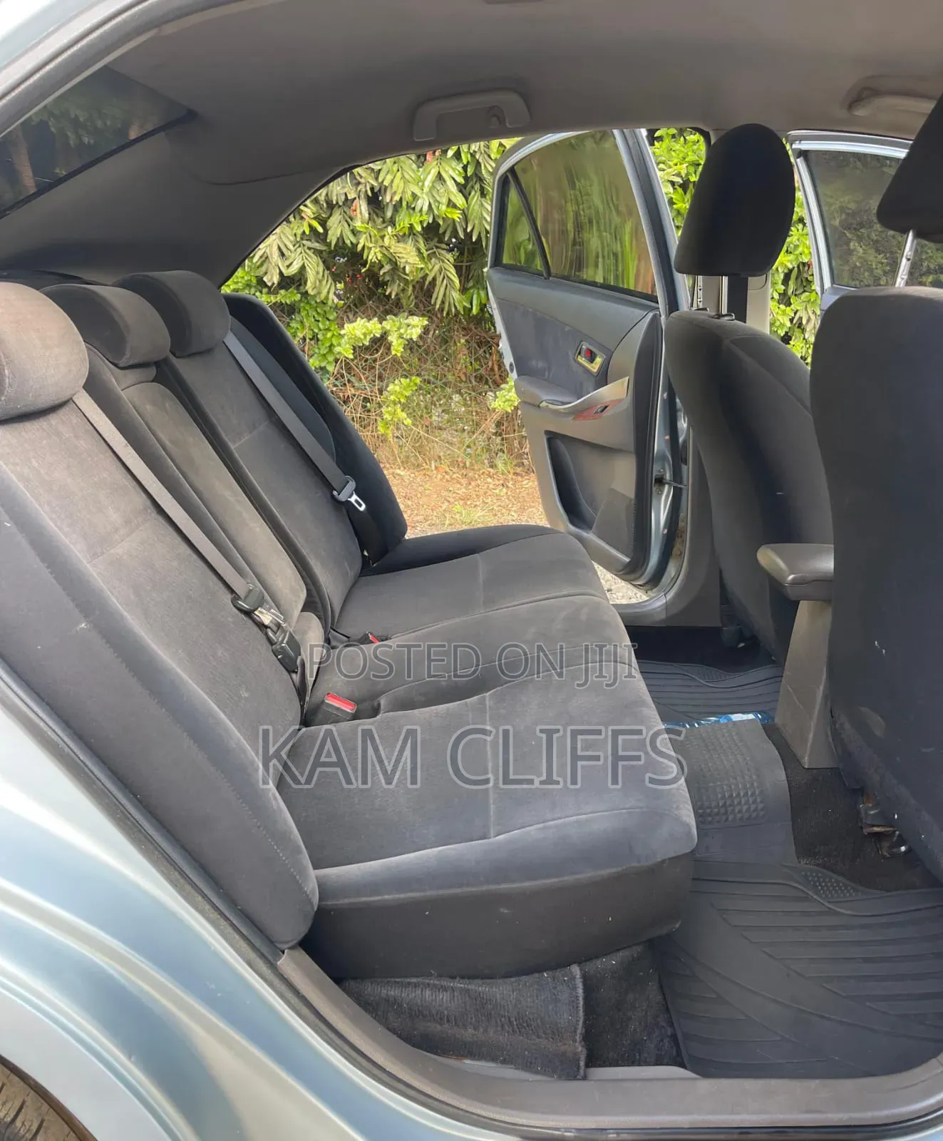 Toyota Premio 2011 Silver