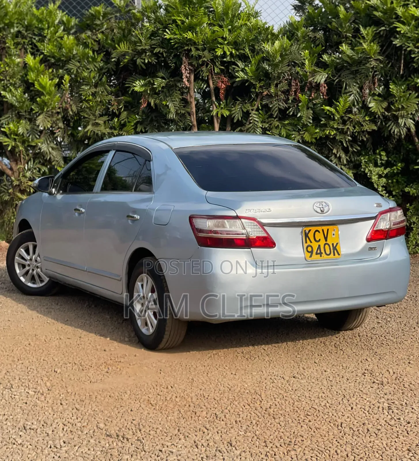Toyota Premio 2011 Silver