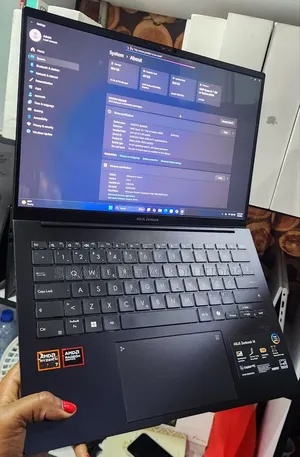 Laptop Asus Zenbook 14 OLED 32GB AMD Ryzen 7 SSD 1T
