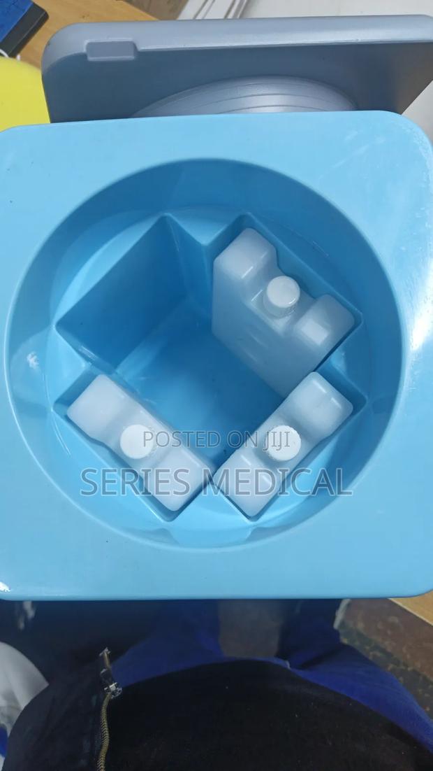 Vaccine Carrier - thumbnail 2