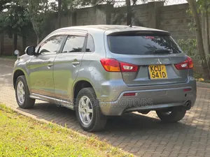 Mitsubishi RVR 2.0 2012 Gray