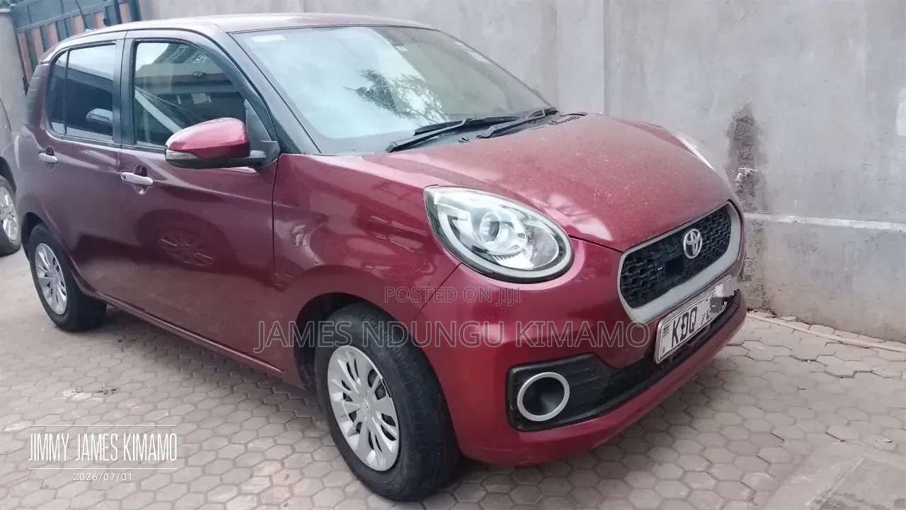 Toyota Passo 2017 Maroon