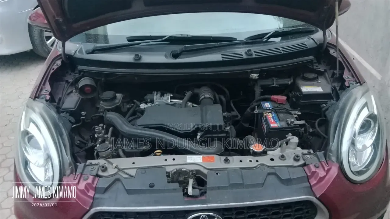 Toyota Passo 2017 Maroon