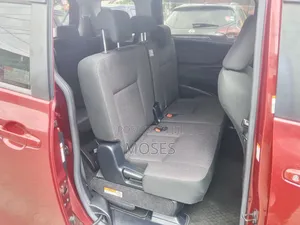 Toyota Sienta 2019 Red