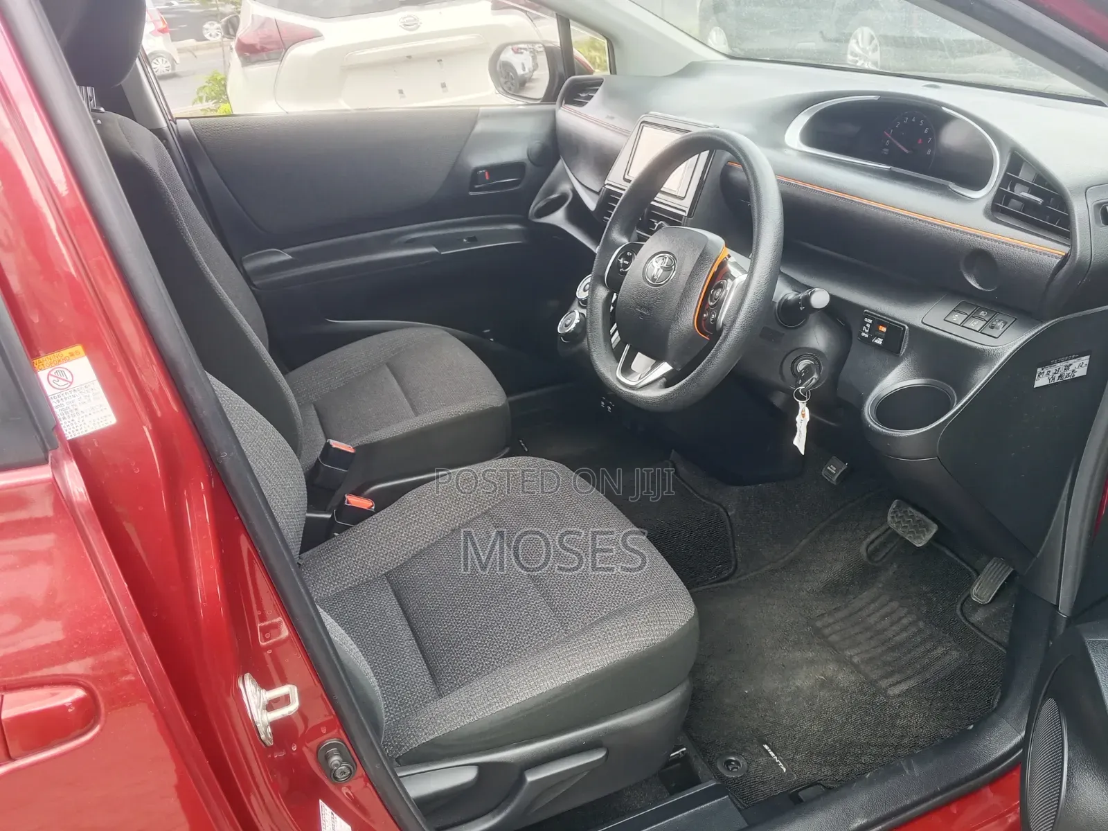 Toyota Sienta 2019 Red