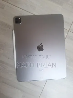 Apple iPad Pro 12.9 (2022) 128 GB Gray