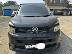 Toyota Noah 2010 Black