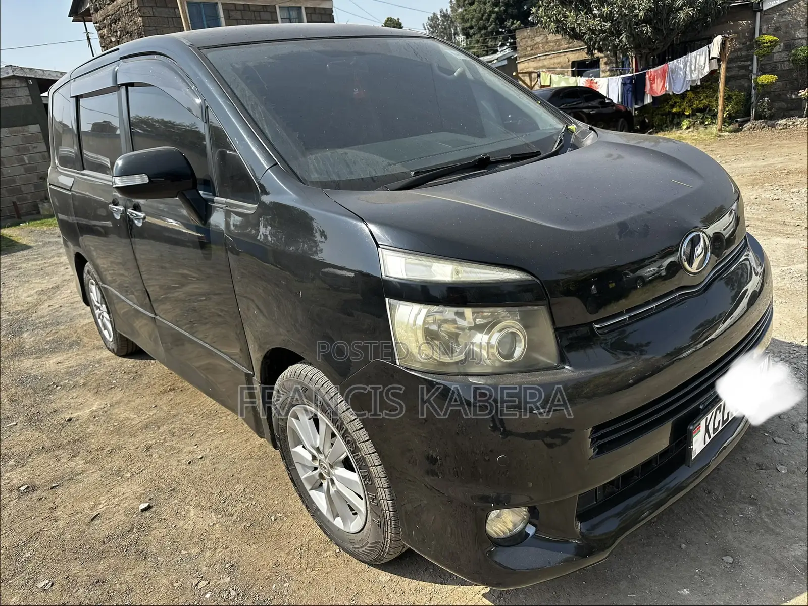 Toyota Noah 2010 Black